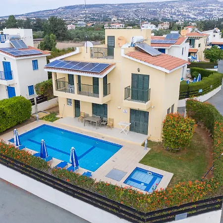 Βίλα Kotsias Corallia *