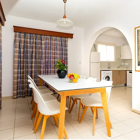 Kotsias Corallia Βίλα *