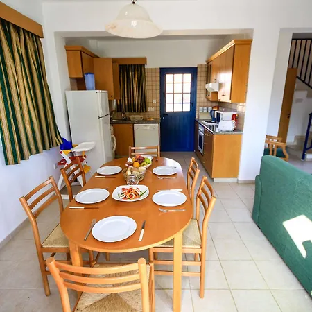 Βίλα Kotsias Corallia *