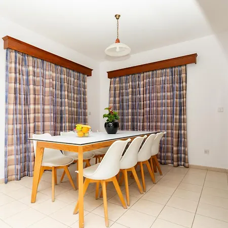 Kotsias Corallia Willa Coral Bay