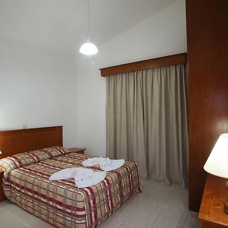 Kotsias Corallia Willa