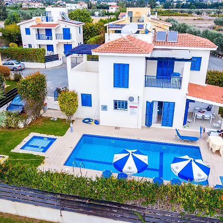 Kotsias Corallia Coral Bay