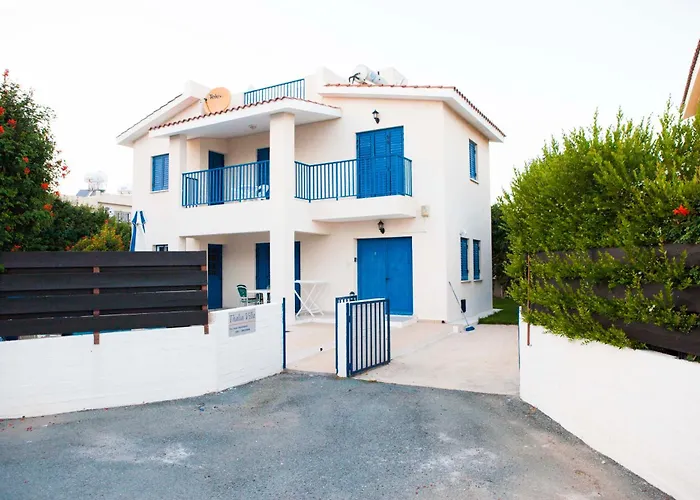 Kotsias Corallia Villa Bahía de Coral