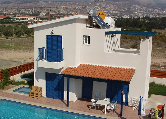 Kotsias Corallia * Coral Bay