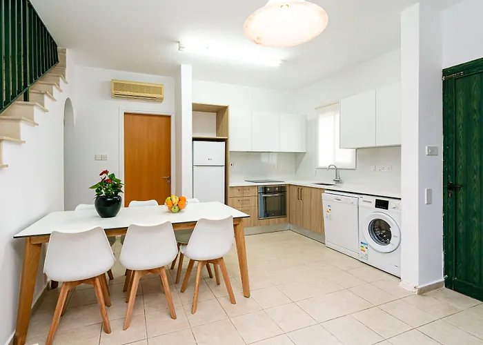 Kotsias Corallia Villa *